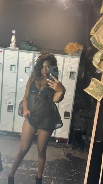 Maliya, 21  female escort, Omaha