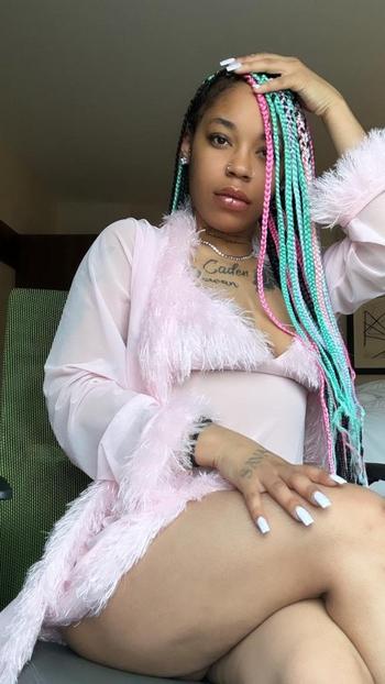 Layla, 25  female escort, Omaha