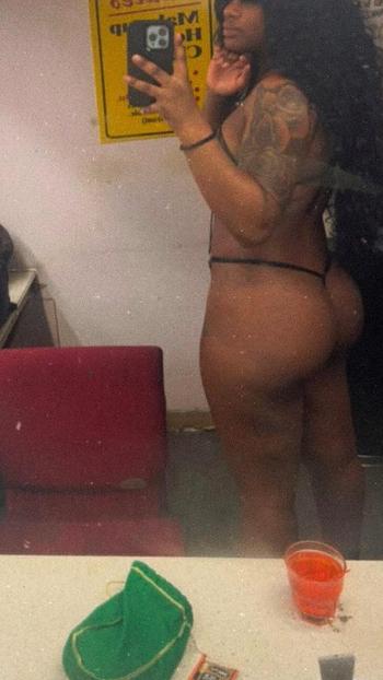 402-809-4079, 25  female escort, Omaha