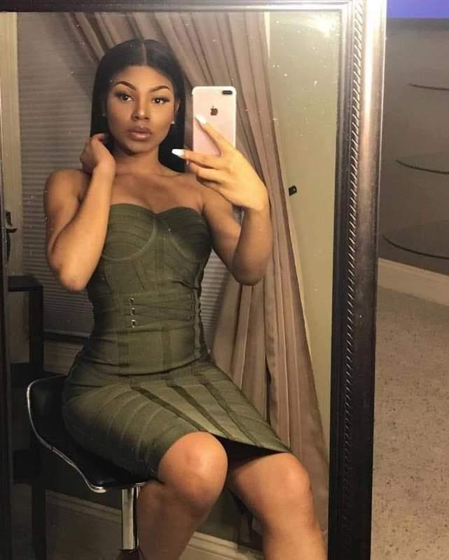 escort photo 0